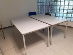 Photo détaillant le don Tables et chaises