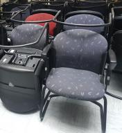 Photo détaillant le don Lot de 11 sièges de réunion