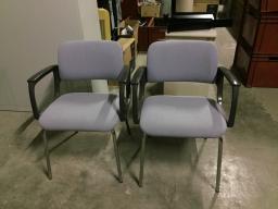 Photo détaillant le don lot de 2 fauteuils de bureau