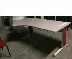 Photo détaillant le don Bureau + caissons