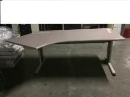 Photo détaillant le don Bureau + caissons