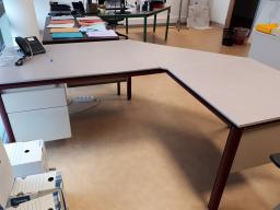 Photo détaillant le don BUREAU AVEC TIROIRS N°7