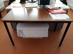 Photo détaillant le don LOT TABLE DE TRAVAIL PLATEAU COULEUR WENGE N°9