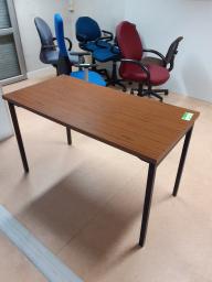 Photo détaillant le don Lot de 7 tables