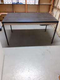 Photo détaillant le don Lot de 7 tables