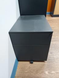 Photo détaillant le don Caisson de bureau