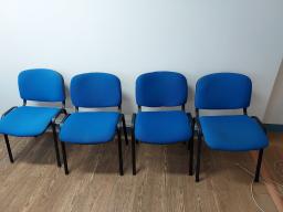 Photo détaillant le don Lot de 4 chaises visiteurs