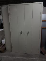 Photo détaillant le don Armoire de rangement