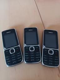 Photo détaillant le don Lot 10 - Téléphones mobiles Nokia C2
