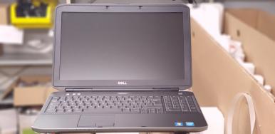 Photo détaillant le don Lot de 3 PC portables - Dell Latitude E5530