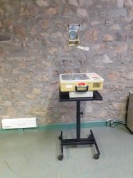 Photo détaillant le don Rétroprojecteur Elmo HP-285 S