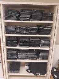 Photo détaillant le don Lot 6 - ordinateurs portables et UC (blanchis)