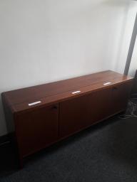 Photo détaillant le don Mobiliers de bureau du Tribunal administratif de Marseille