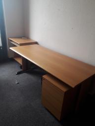 Photo détaillant le don Mobiliers de bureau du Tribunal administratif de Marseille