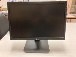 Photo détaillant le don Lot de 30 Ecrans LG 22"