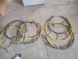 Photo détaillant le don lot de 2 paires de chaînes à neige pour voiture