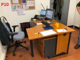 Photo détaillant le don bureau caisson