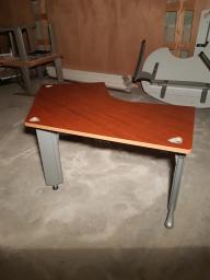 Photo détaillant le don Bureau en angle