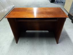 Photo détaillant le don meuble avec tiroir coulissant