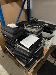 Photo détaillant le don Lot de 50 PC portables