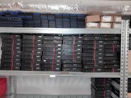Photo détaillant le don Lot de 122 ordinateurs fixes sans disque dur LENOVO