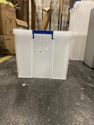 Photo détaillant le don Box blanc en plastique