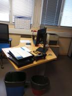 Photo détaillant le don Don d'un lot de 4 bureaux complets