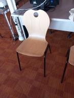 Photo détaillant le don Don d'un lot de 10 chaises