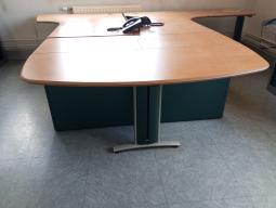 Photo détaillant le don Don d'un lot de matériels de bureau