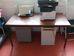 Photo détaillant le don Don d'un lot de 2 tables