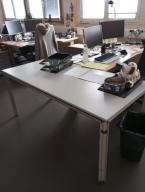 Photo détaillant le don Don d'un lot de 3 tables