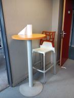 Photo détaillant le don Don d'un lot de 4 tables