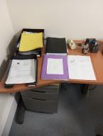 Photo détaillant le don Don d'un lot d'extensions de bureau