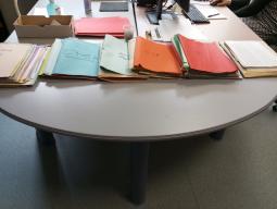 Photo détaillant le don Don d'un lot d'extension de bureau