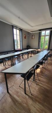 Photo détaillant le don tables de reunion
