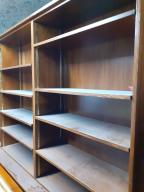 Photo détaillant le don Bibliotèque en bois