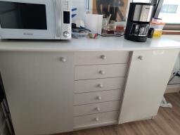 Photo détaillant le don MEUBLE BLANC