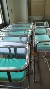 Photo détaillant le don Berceaux avec matelas (2)