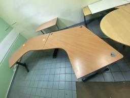 Photo détaillant le don Bureaux triangle 160 x 120 x 80 cm