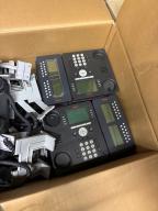 Photo détaillant le don Lot de téléphones fixes IP et GATEWAY