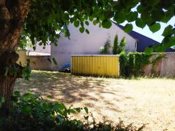 Photo détaillant le don Garages métalliques préfabriqués