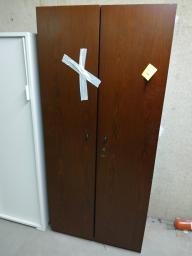 Photo détaillant le don Armoire de bureau