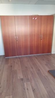 Photo détaillant le don Don de table, armoire et buffet en bois