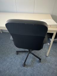 Photo détaillant le don Lot de 4 fauteuils de bureau