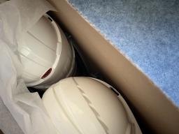 Photo détaillant le don Lot de 10 casques de sécurité blanc
