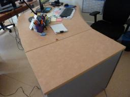 Photo détaillant le don BUREAU ET CAISSON