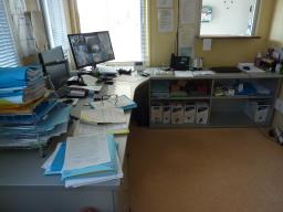 Photo détaillant le don BUREAU x2 + BUREAU AVEC CAISSON