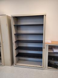 Photo détaillant le don lot de mobilier ex PRIE 1