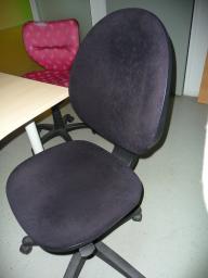 Photo détaillant le don Chaise de bureau noire (réf interne 97.6)