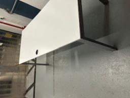 Photo détaillant le don Table de bureau 180X 80